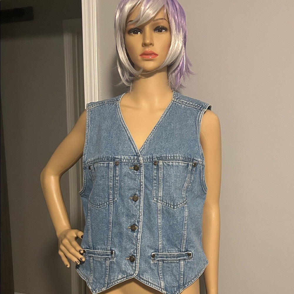 Liz Claiborne Vintage 80’s Light Blue  Denim Vest - Button Front Sleeveless